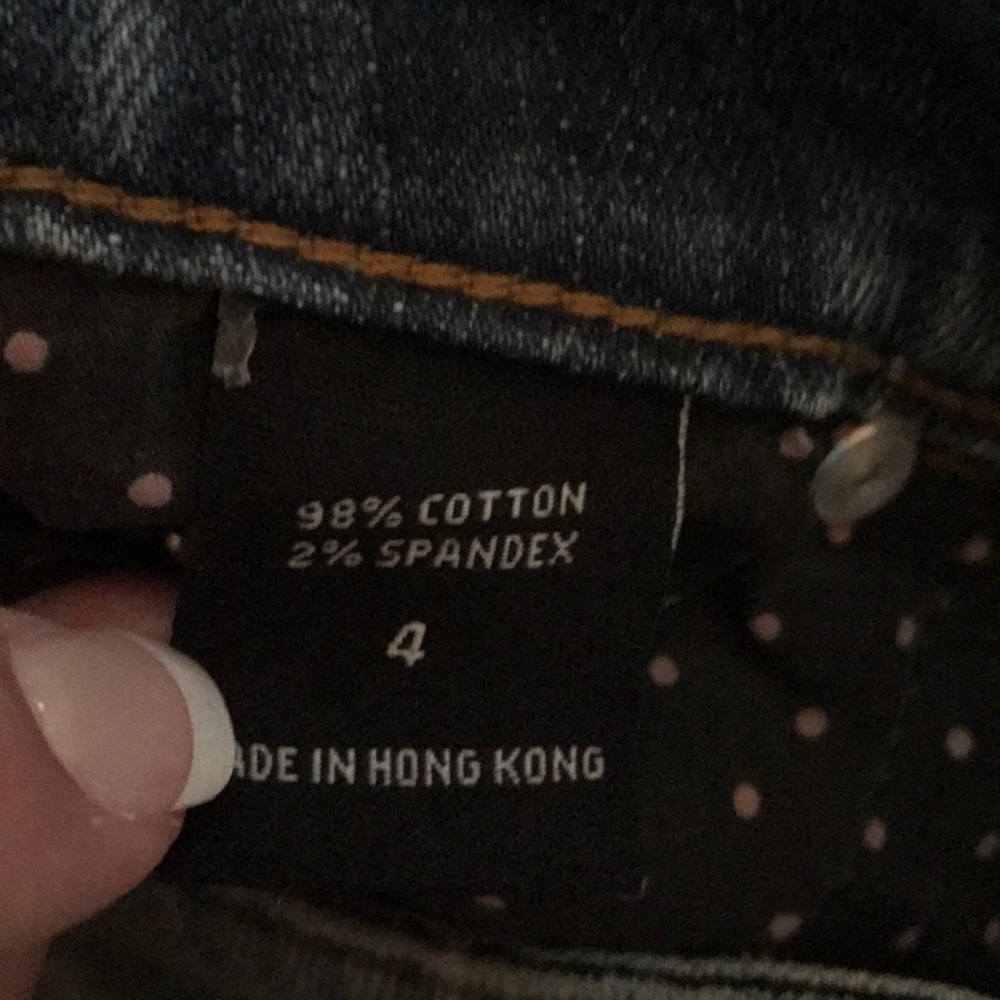 Size 4 Double Button Jean Capris - image 5